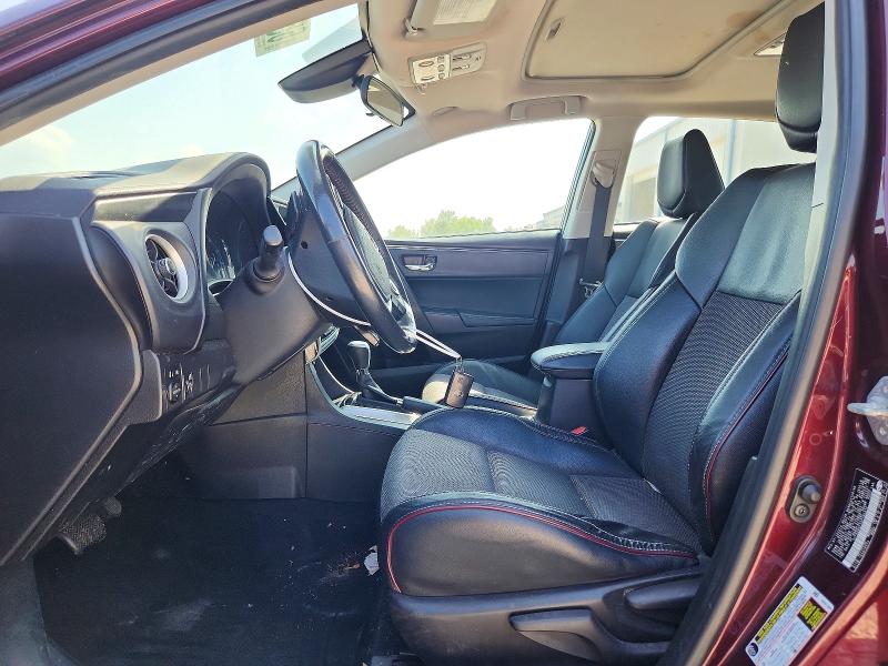 65700436 :رقم المزاد ، 5YFBURHE5HP585614 vin ، 2017 Toyota Corolla مزاد بيع