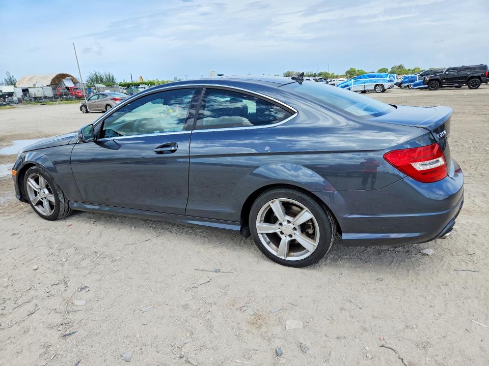 66258136 :رقم المزاد ، WDDGJ4HBXDF989457 vin ، 2013 Mercedes-benz C مزاد بيع