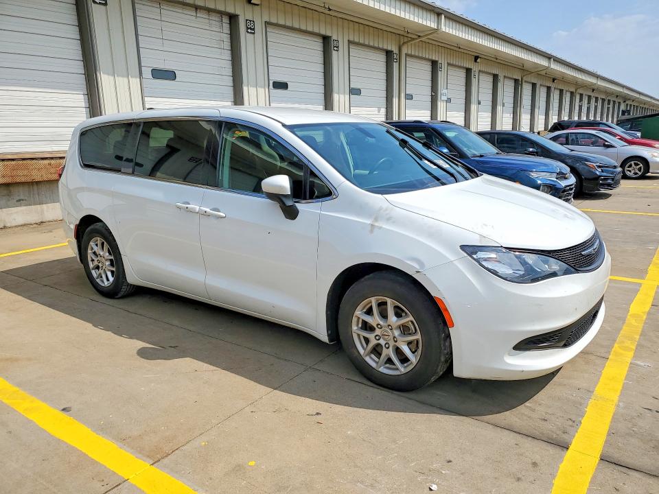 2022 Chrysler Voyager მანქანა იყიდება აუქციონზე, vin: 2C4RC1CG0NR120861, აუქციონის ნომერი: 64390976