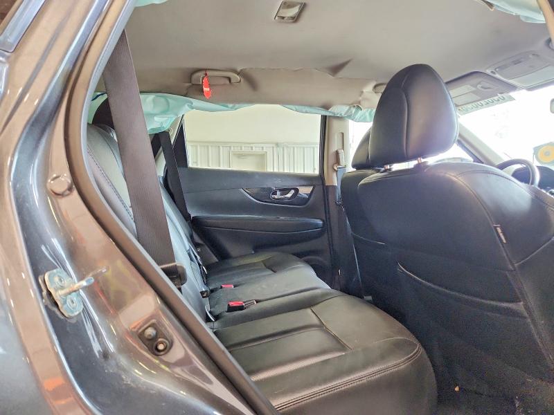 65626656 :رقم المزاد ، 5N1AT2MTXJC798885 vin ، 2018 Nissan Rogue مزاد بيع