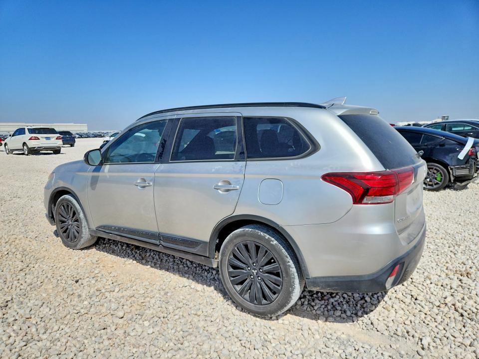 2020 Mitsubishi Outlander მანქანა იყიდება აუქციონზე, vin: JA4AD3A37LZ017679, აუქციონის ნომერი: 65788826