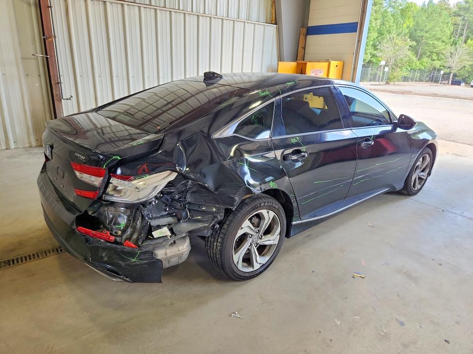 66269046 :رقم المزاد ، 1HGCV1F46JA241072 vin ، 2018 Honda Accord مزاد بيع