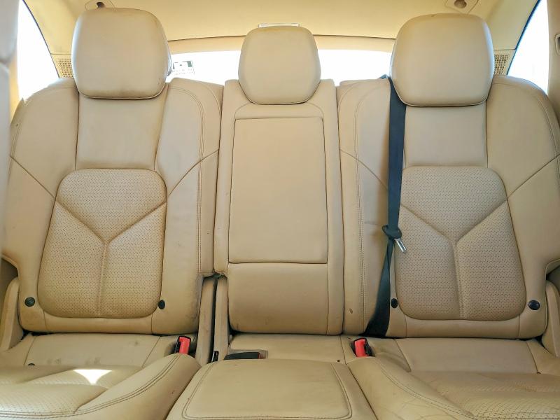 63900146 :رقم المزاد ، WP1AA2A26BLA09718 vin ، 2011 Porsche Cayenne 4d مزاد بيع