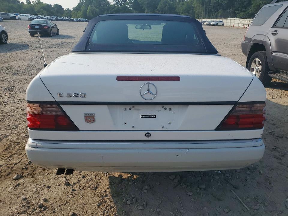 Продажа на аукционе авто 1995 Mercedes-benz E, vin: WDBEA66E1SC282772, номер лота: 64113376