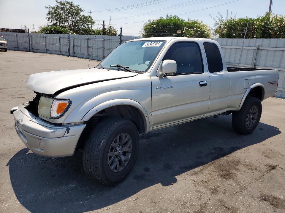 64646206 :رقم المزاد ، 5TESN92N7YZ700407 vin ، 2000 Toyota Tacoma مزاد بيع