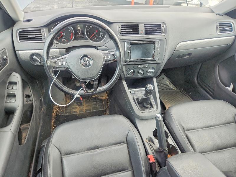 63056966 :رقم المزاد ، 3VWB67AJ6JM226787 vin ، 2018 Volkswagen Jetta مزاد بيع