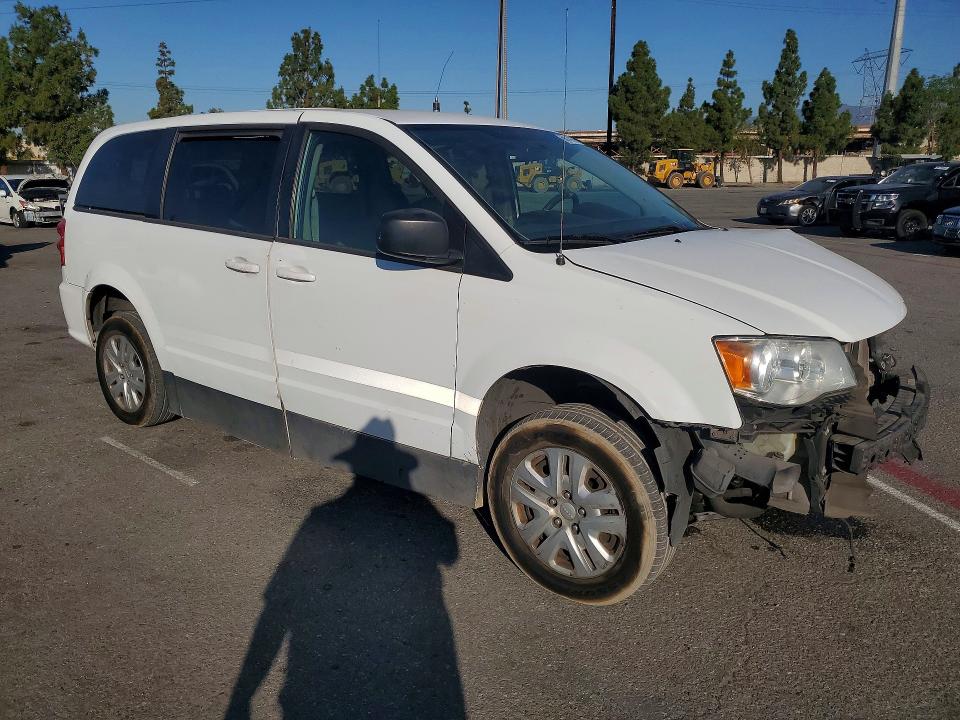 66614916 :رقم المزاد ، 2C7WDGBG0JR203448 vin ، 2018 Dodge Grand Caravan مزاد بيع
