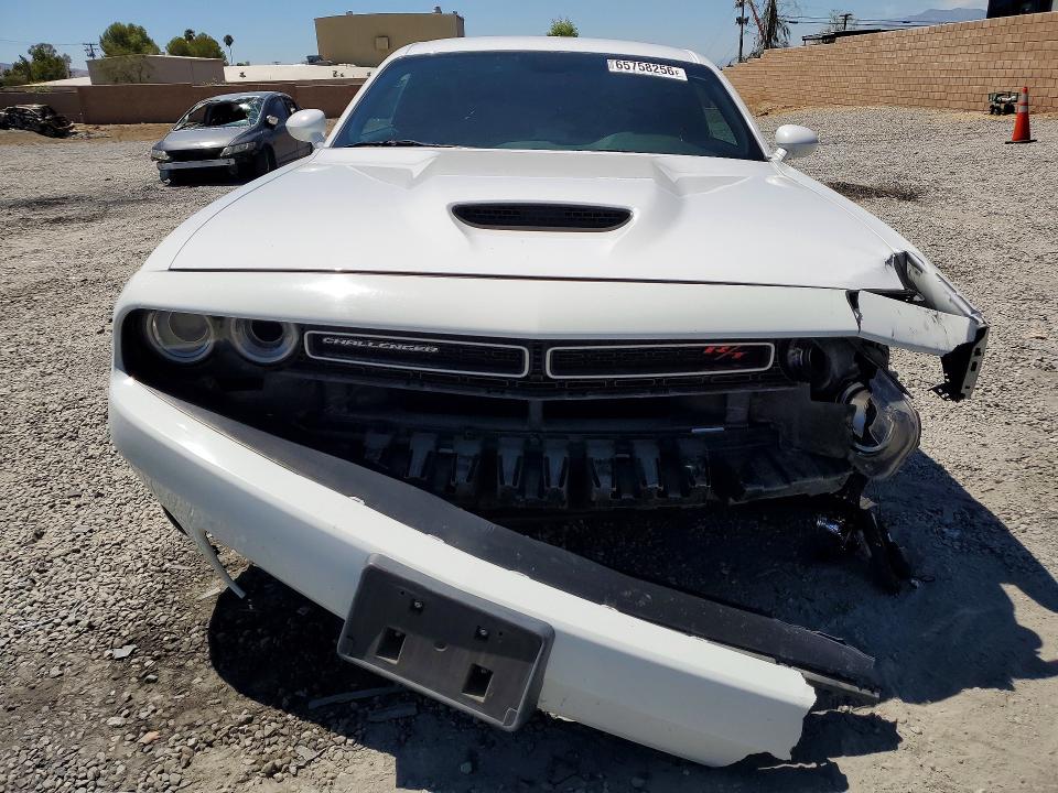 Auction sale of the 2019 Dodge Challenger, vin: 2C3CDZBT0KH654707, lot number: 65758256
