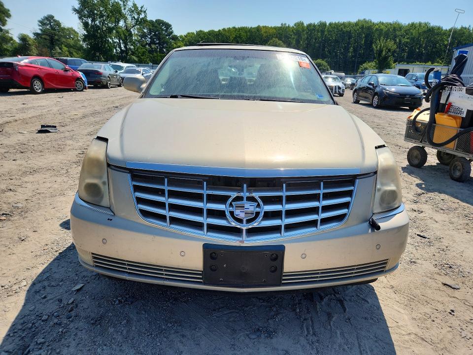 64910216 :رقم المزاد ، 1G6KD57Y37U182885 vin ، 2007 Cadillac Dts مزاد بيع
