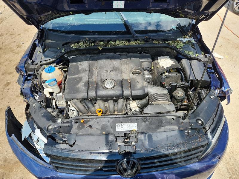 64102966 :رقم المزاد ، 3VWDX7AJ0BM383982 vin ، 2011 Volkswagen Jetta مزاد بيع