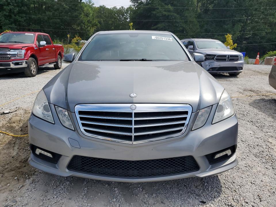 66201336 :رقم المزاد ، WDDHF5GB1BA456467 vin ، 2011 Mercedes-benz E مزاد بيع