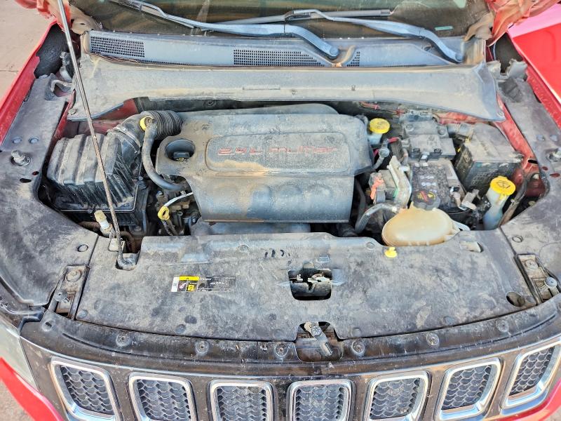 63700306 :رقم المزاد ، 3C4NJCAB2JT368950 vin ، 2018 Jeep Compass مزاد بيع