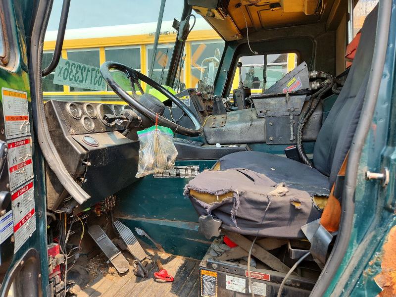 63712336 :رقم المزاد ، 1M2AC08C57M012976 vin ، 2007 Mack Le613 مزاد بيع