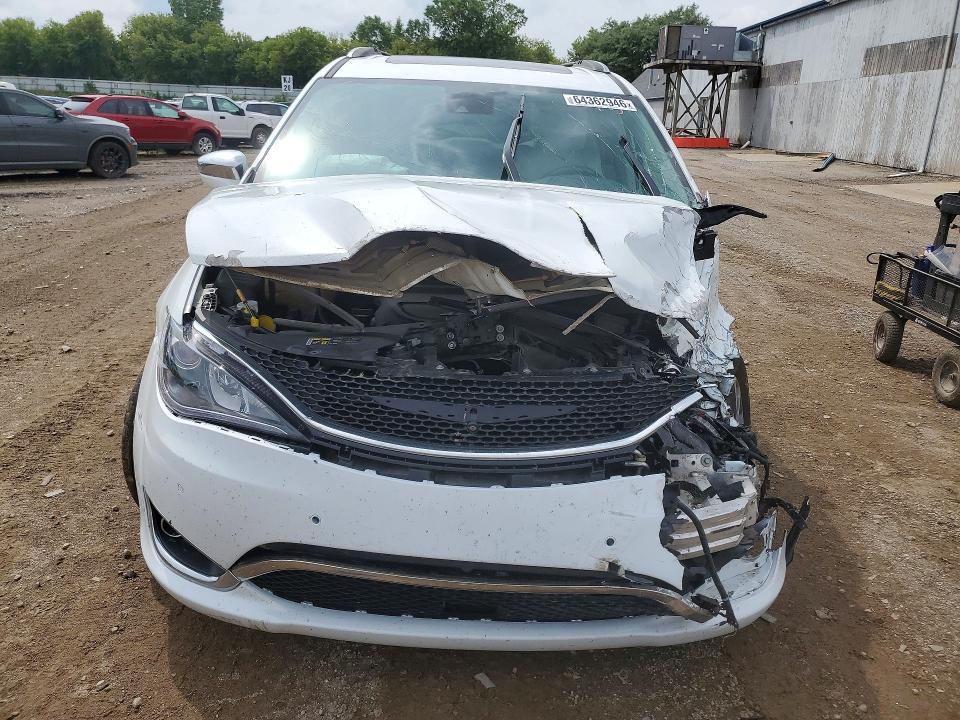 2017 Chrysler Pacifica მანქანა იყიდება აუქციონზე, vin: 2C4RC1GG9HR608172, აუქციონის ნომერი: 64362946