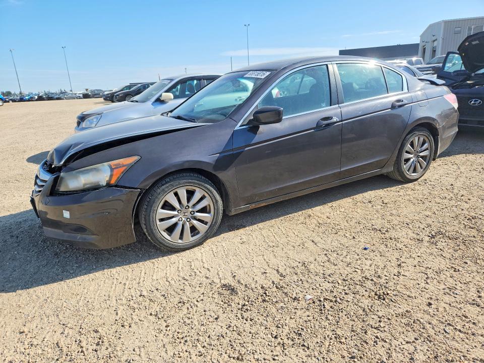 2011 Honda Accord მანქანა იყიდება აუქციონზე, vin: 1HGCP2F83BA804342, აუქციონის ნომერი: 65815816