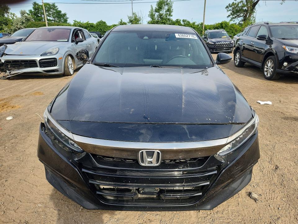 Продаж на аукціоні авто 2018 Honda Accord, vin: 1HGCV1F35JA811540, номер лоту: 63652716