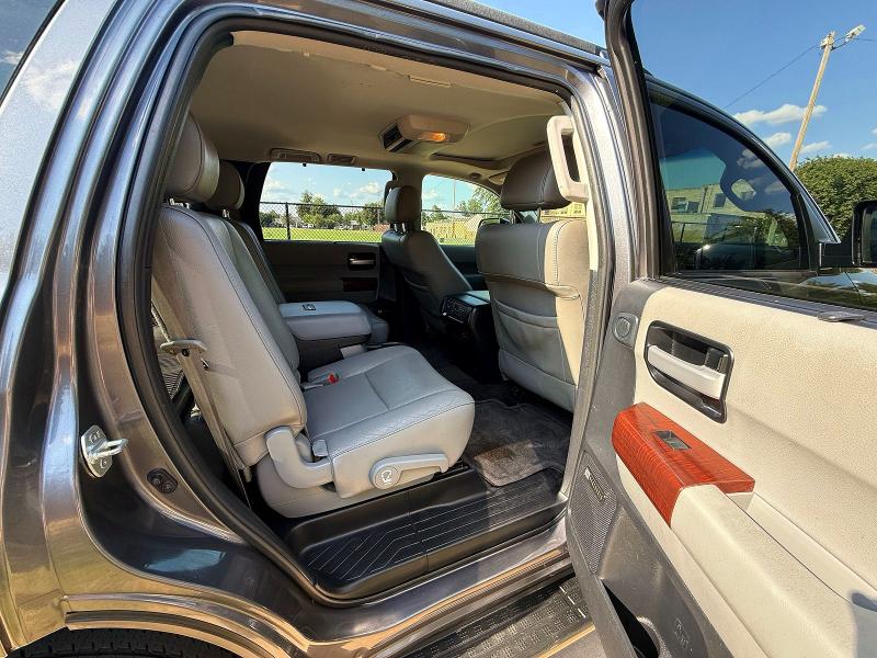 Продаж на аукціоні авто 2012 Toyota Sequoia, vin: 5TDDW5G11CS071124, номер лоту: 61452816
