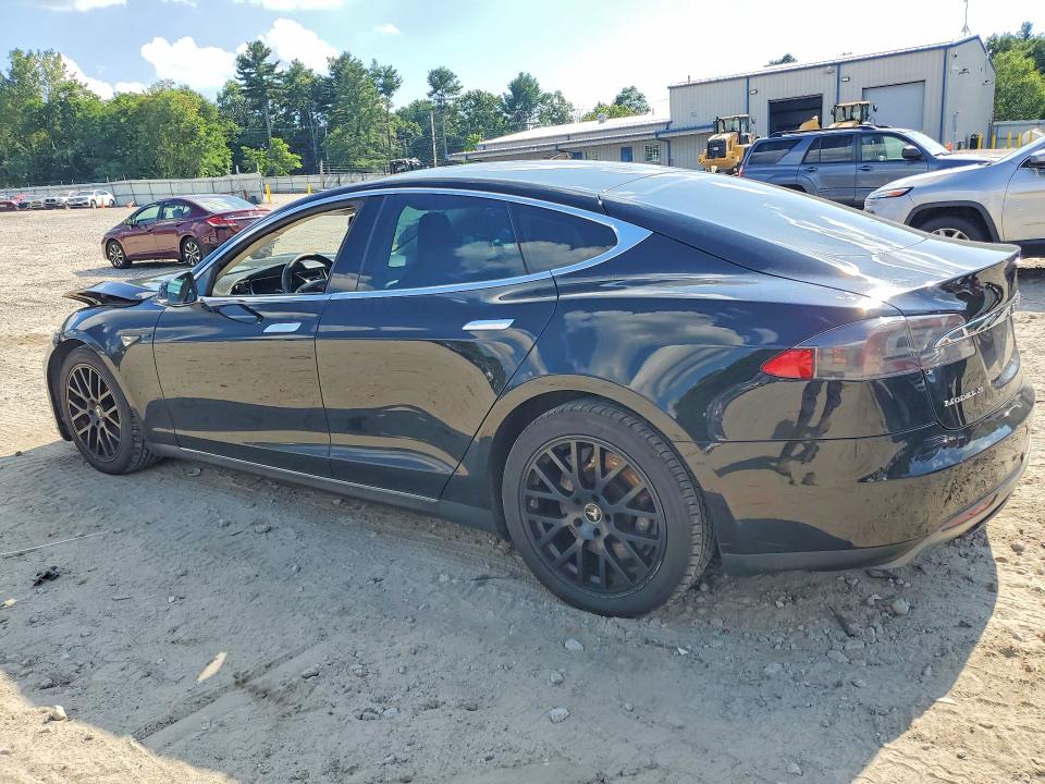 63623386 :رقم المزاد ، 5YJSA1CG6DFP07616 vin ، 2013 Tesla Model S مزاد بيع