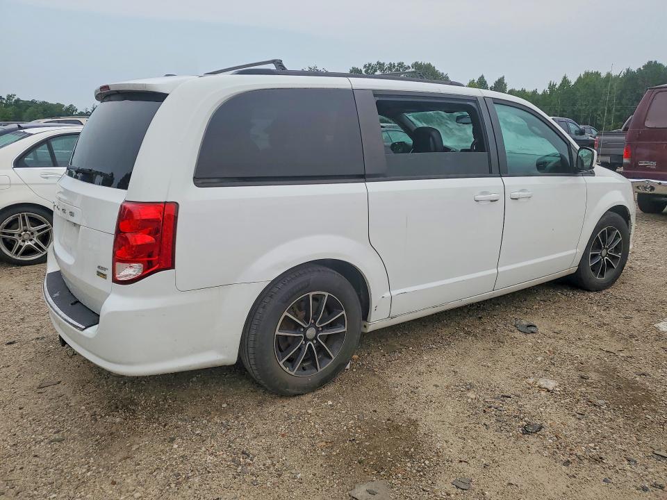 64493626 :رقم المزاد ، 2C4RDGEG4JR147553 vin ، 2018 Dodge Grand Caravan مزاد بيع