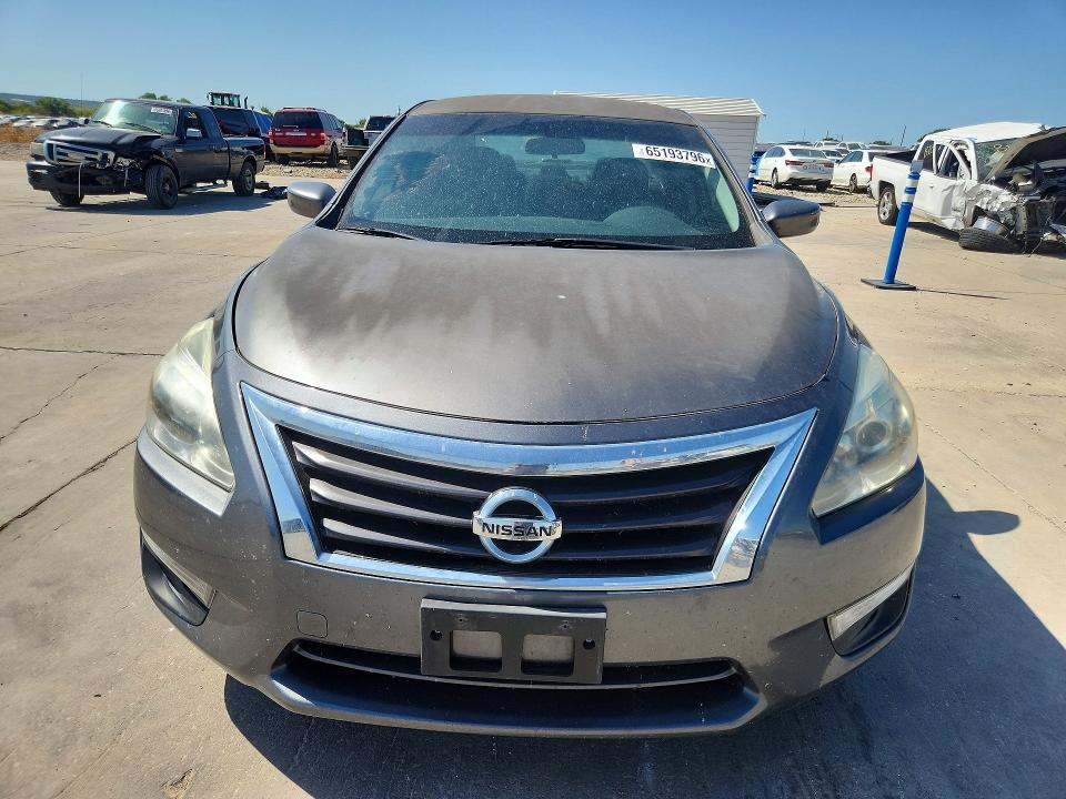65193796 :رقم المزاد ، 1N4AL3AP4FN879495 vin ، 2015 Nissan Altima مزاد بيع