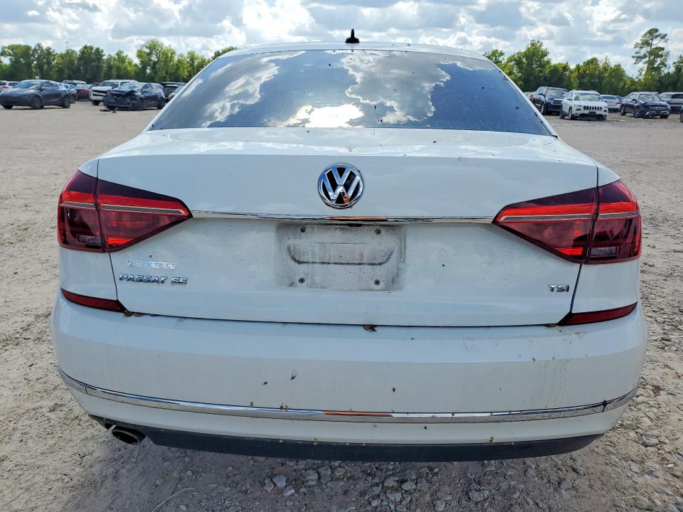 2017 Volkswagen Passat მანქანა იყიდება აუქციონზე, vin: 1VWBT7A37HC051617, აუქციონის ნომერი: 64560526