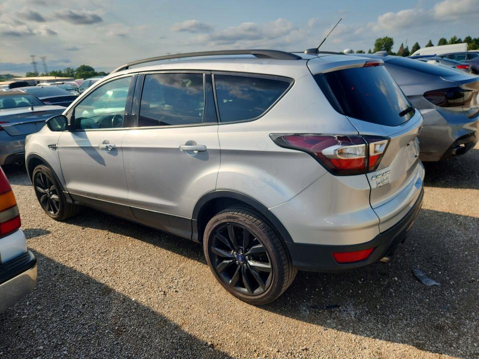 2017 Ford Escape მანქანა იყიდება აუქციონზე, vin: 1FMCU0JD5HUB14871, აუქციონის ნომერი: 64773546