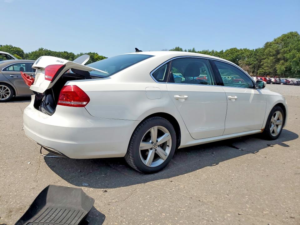 Продажа на аукционе авто 2014 Volkswagen Passat, vin: 1VWBT7A38EC040265, номер лота: 63879656