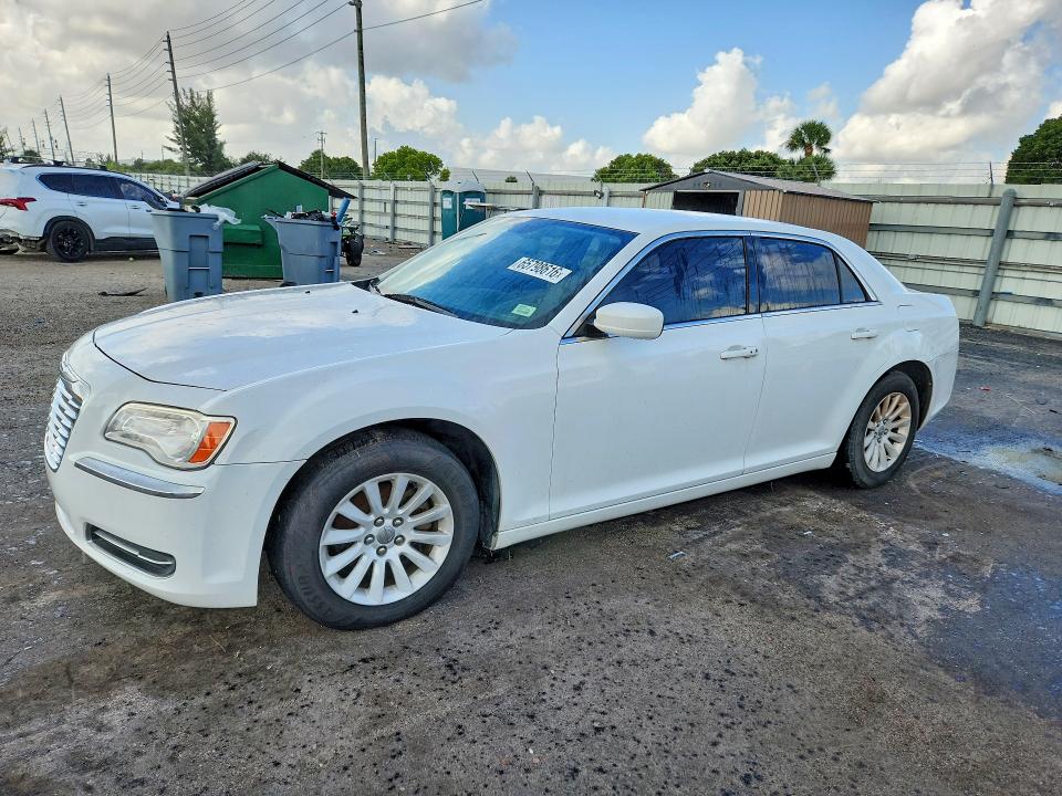 65798616 :رقم المزاد ، 2C3CCAAG9EH335996 vin ، 2014 Chrysler 300 مزاد بيع