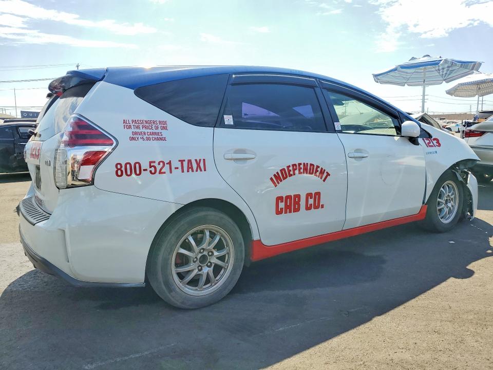 2017 Toyota Prius V მანქანა იყიდება აუქციონზე, vin: JTDZN3EU7HJ058151, აუქციონის ნომერი: 64283756