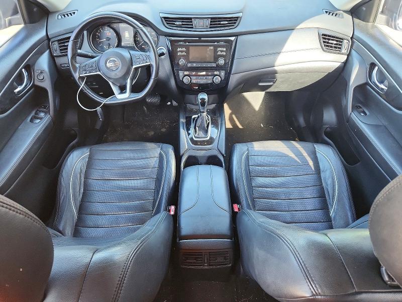 2017 Nissan Rogue მანქანა იყიდება აუქციონზე, vin: JN8AT2MT1HW135061, აუქციონის ნომერი: 64755706