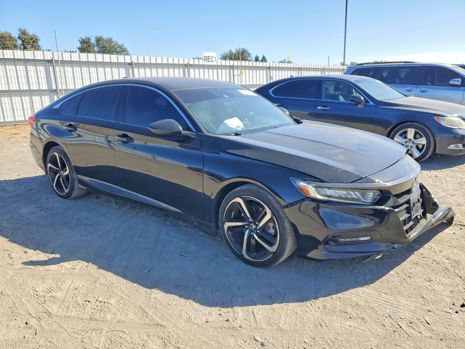 66580696 :رقم المزاد ، 1HGCV1F35KA073014 vin ، 2019 Honda Accord مزاد بيع