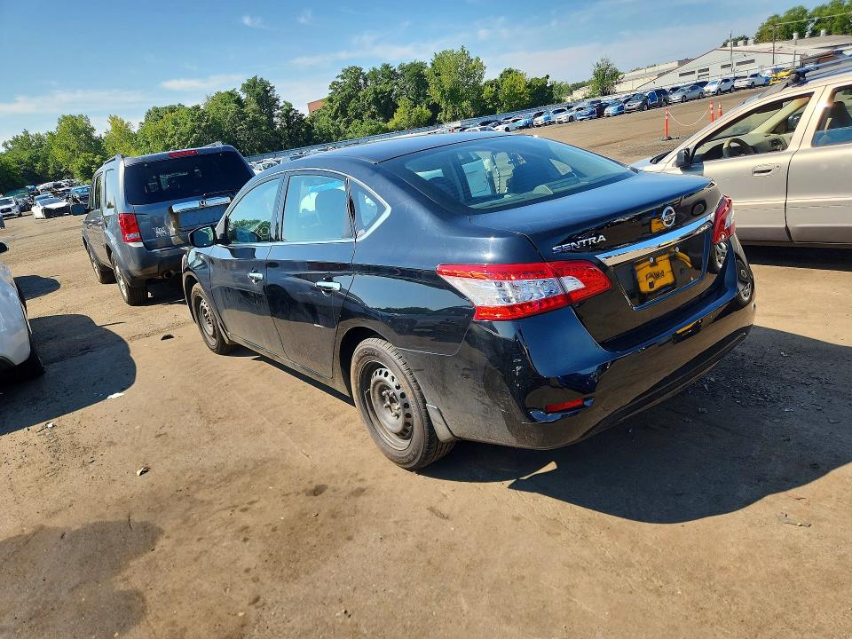 2015 Nissan Sentra მანქანა იყიდება აუქციონზე, vin: 3N1AB7AP5FY351880, აუქციონის ნომერი: 64986806