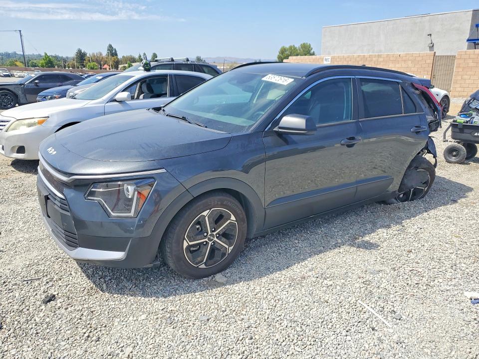 63572616 :رقم المزاد ، KNDCP3LE0R5184499 vin ، 2024 Kia Niro مزاد بيع