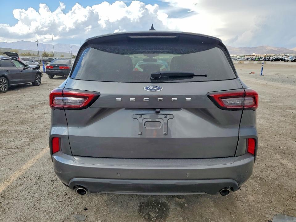 65374576 :رقم المزاد ، 1FMCU0MN8RUA33935 vin ، 2024 Ford Escape مزاد بيع