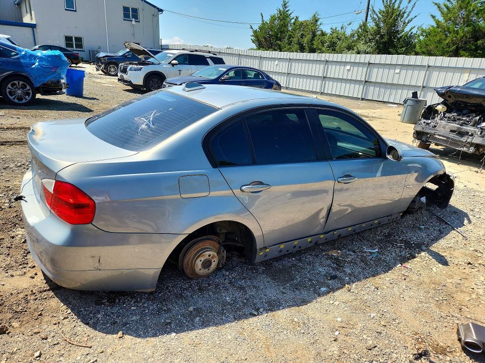 2006 Bmw 325 მანქანა იყიდება აუქციონზე, vin: WBAVD13506KV04212, აუქციონის ნომერი: 64192586