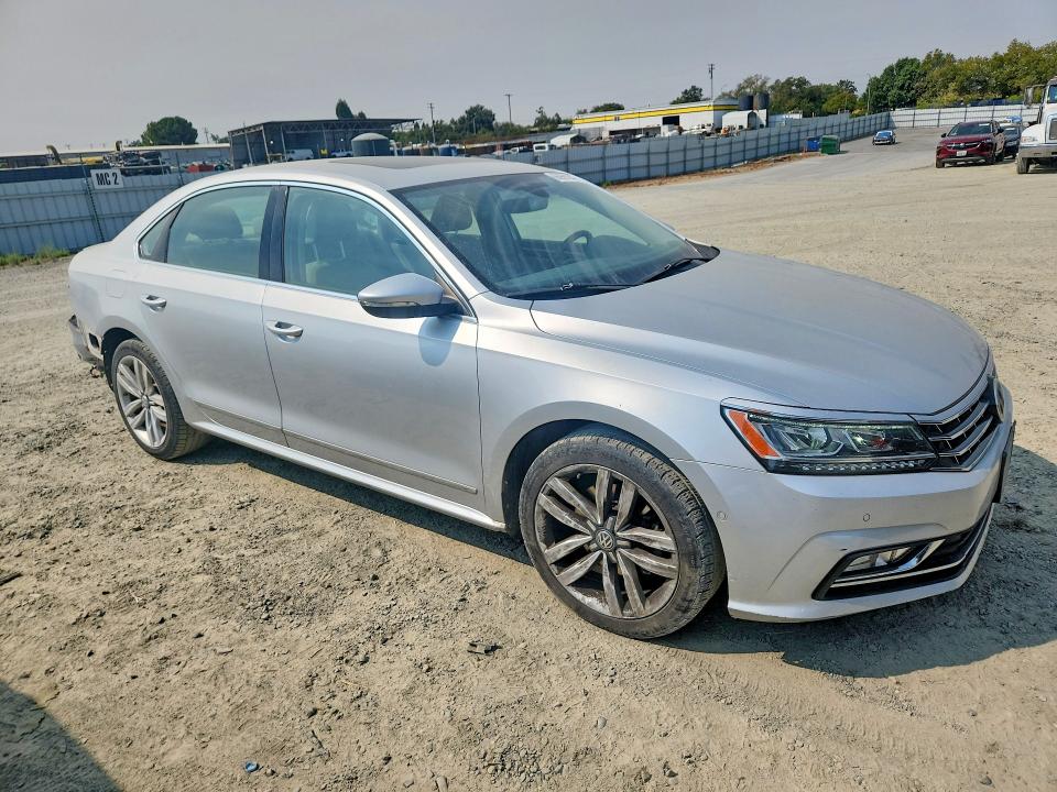 Продажа на аукционе авто 2017 Volkswagen Passat, vin: 1VWCT7A31HC045591, номер лота: 66991646