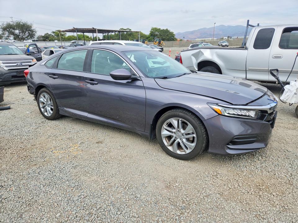 64974956 :رقم المزاد ، 1HGCV1F14JA227659 vin ، 2018 Honda Accord مزاد بيع