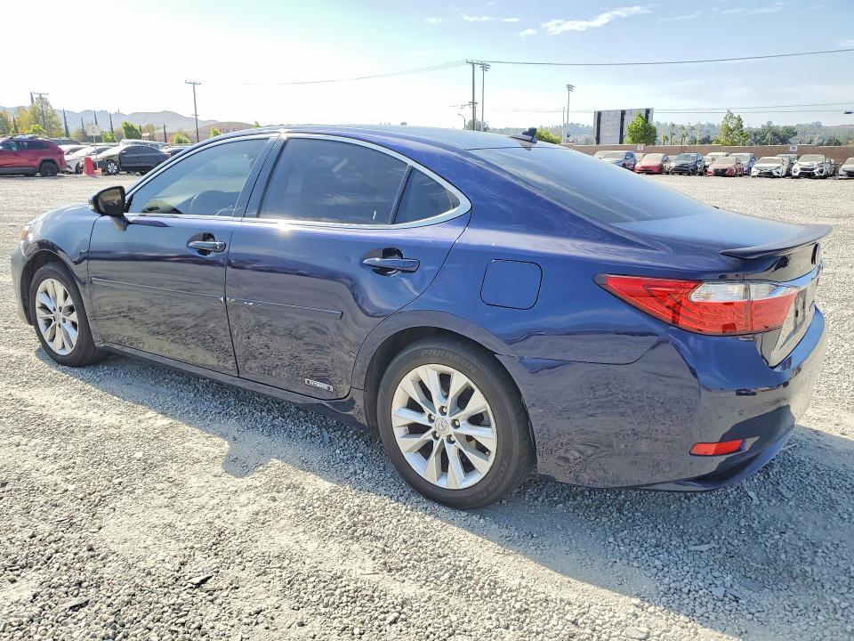 64047276 :رقم المزاد ، JTHBW1GG2D2028939 vin ، 2013 Lexus Es مزاد بيع
