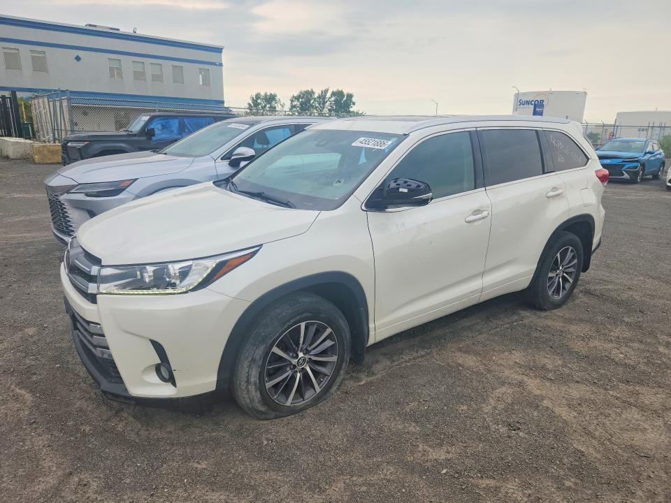 45521886 :رقم المزاد ، 5TDJZRFHXJS534066 vin ، 2018 Toyota Highlander مزاد بيع