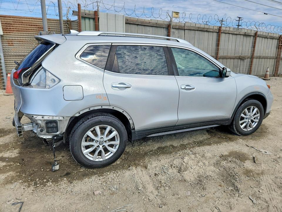 Продаж на аукціоні авто 2017 Nissan Rogue, vin: KNMAT2MT6HP537888, номер лоту: 63925266