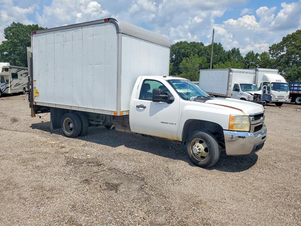 2008 Chevrolet Silverado მანქანა იყიდება აუქციონზე, vin: 1GBJC34KX8E143694, აუქციონის ნომერი: 61936416