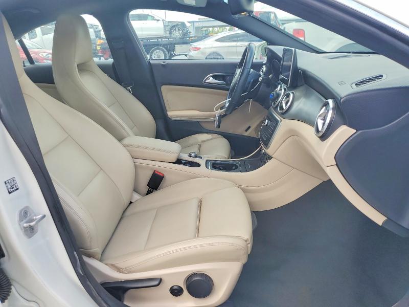 67087896 :رقم المزاد ، WDDSJ4EB0GN318744 vin ، 2016 Mercedes-benz Cla مزاد بيع