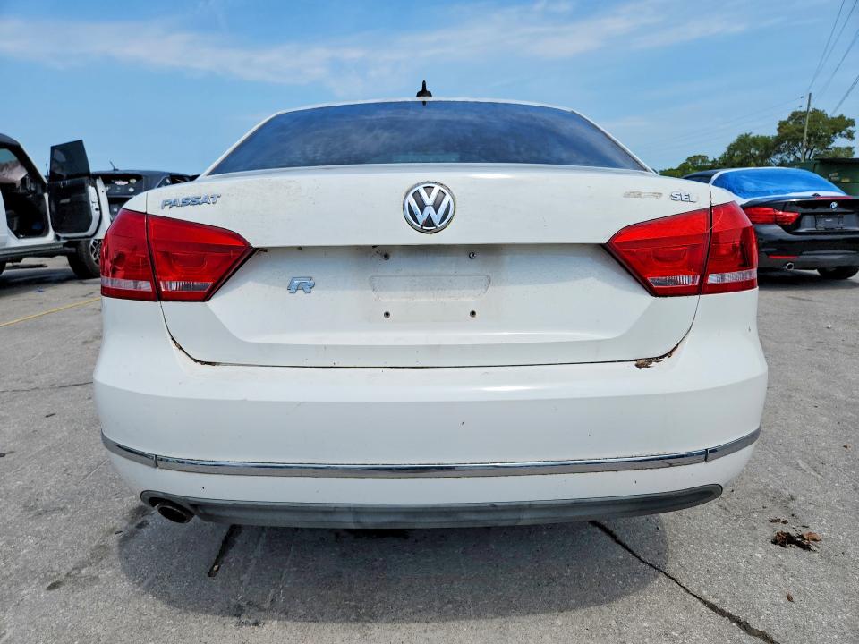 65867156 :رقم المزاد ، 1VWCH7A31CC100339 vin ، 2012 Volkswagen Passat مزاد بيع