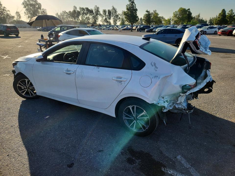 63422246 :رقم المزاد ، 3KPF24AD9NE503960 vin ، 2022 Kia Forte مزاد بيع