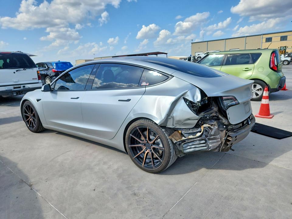 Продаж на аукціоні авто 2018 Tesla Model 3, vin: 5YJ3E1EB1JF084735, номер лоту: 64326476