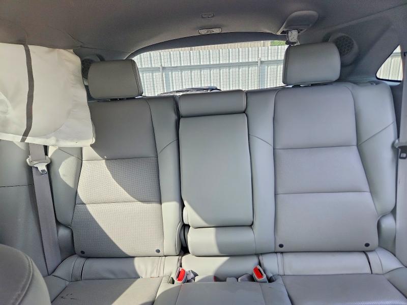 Продажа на аукционе авто 2017 Acura Rdx, vin: 5J8TB4H55HL033148, номер лота: 64202216