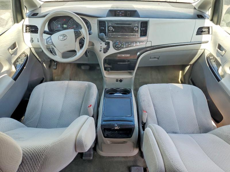 65034936 :رقم المزاد ، 5TDKK3DC7DS341908 vin ، 2013 Toyota Sienna مزاد بيع