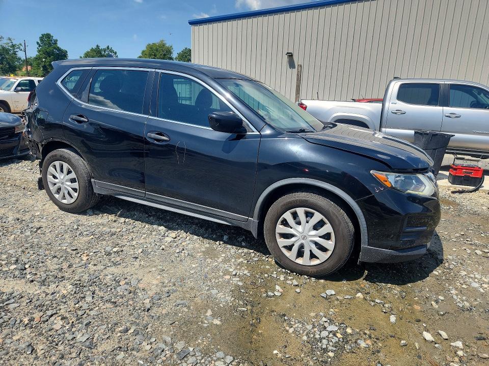 64111446 :رقم المزاد ، JN8AT2MT6JW456843 vin ، 2018 Nissan Rogue مزاد بيع
