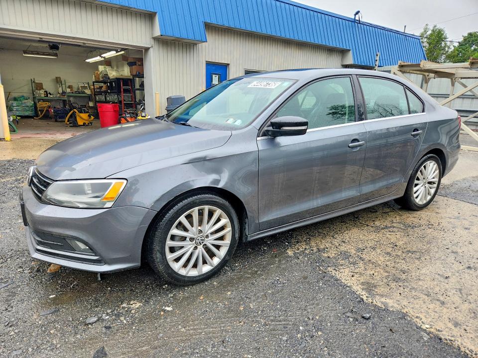 64496736 :رقم المزاد ، 3VWL07AJ6GM214993 vin ، 2016 Volkswagen Jetta مزاد بيع