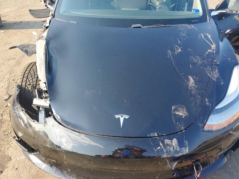 64570446 :رقم المزاد ، 5YJ3E1EB8JF182354 vin ، 2018 Tesla Model 3 مزاد بيع